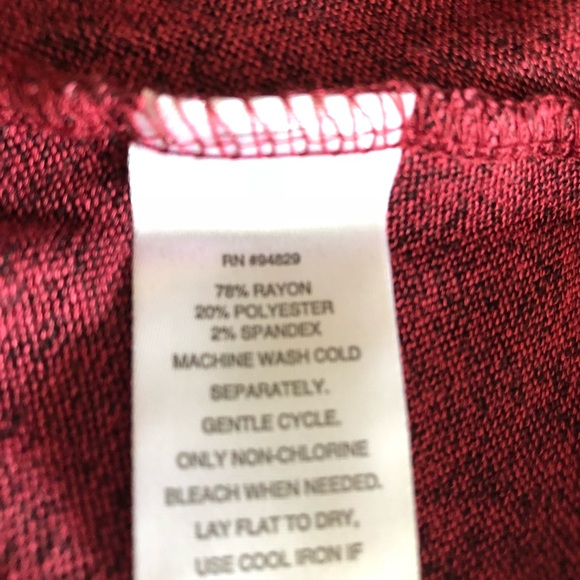 Planet Gold Plus 2X Red Keyhole Bell Sleeve Knit - Picture 6 of 8